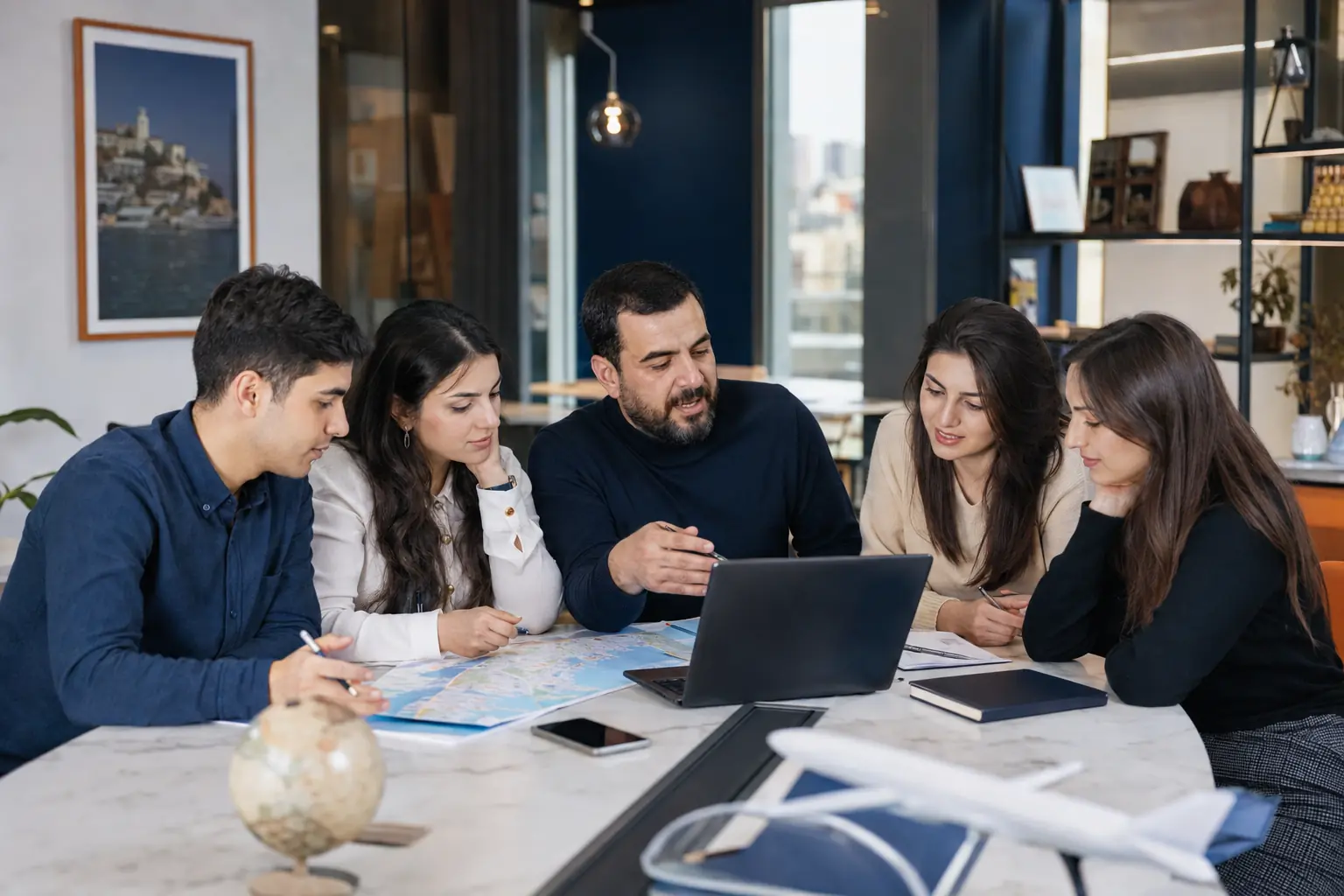 BHT mentorunun gənc komanda ilə praktiki sessiyası